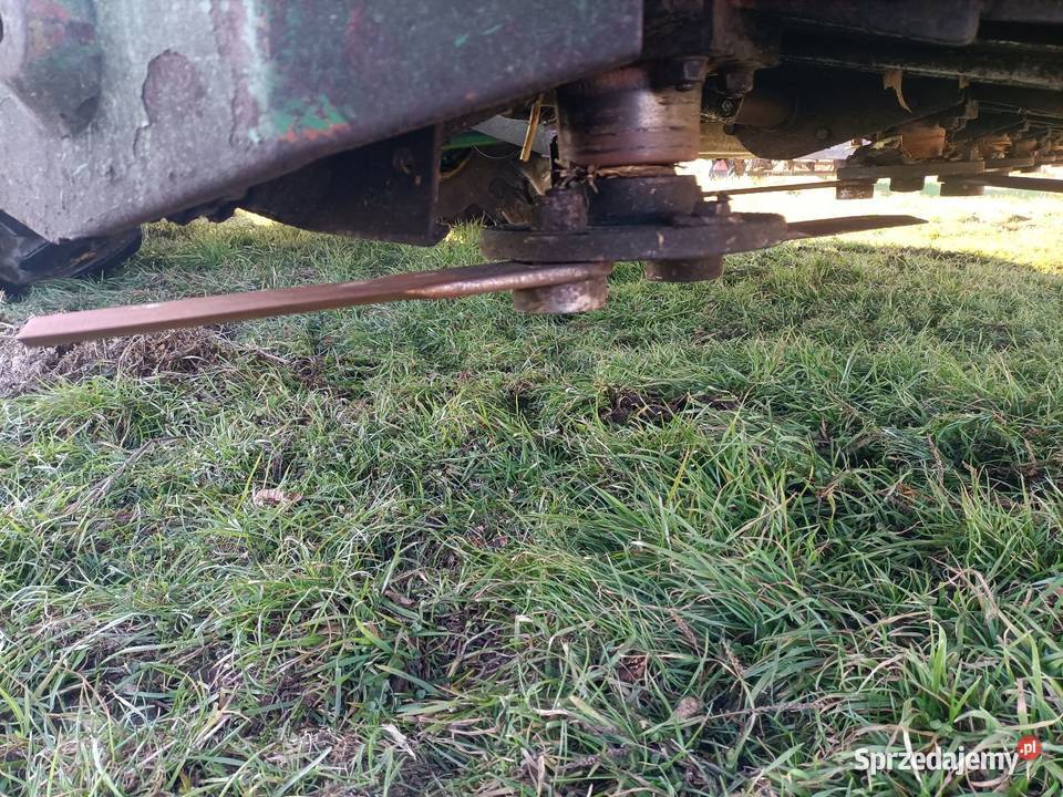 Przystawka do kukurydzy John Deere Moresil 6 Sieczkarnia-rozdrabniacz Pozostałe Pierzchnica sprzedam