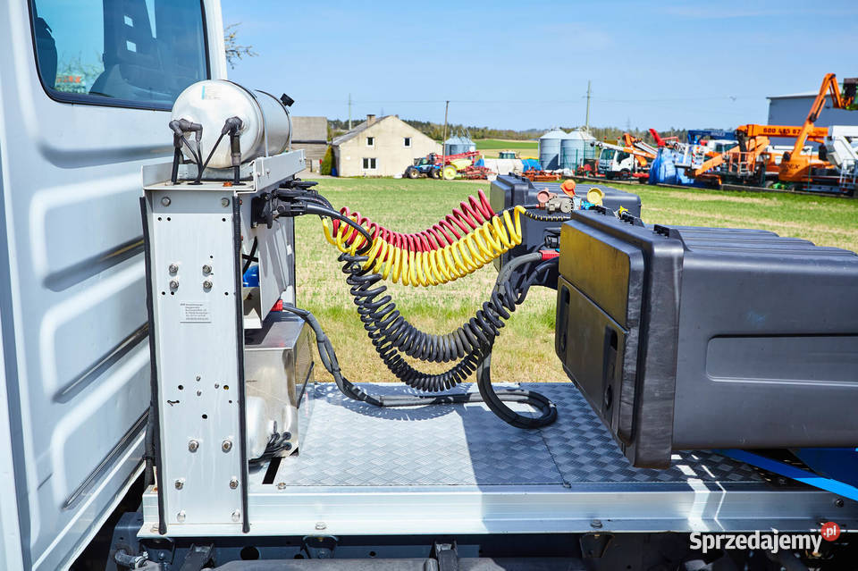 Iveco 40C17 Naczepa Niskopodwoziowa Blomenrhr Chojnice