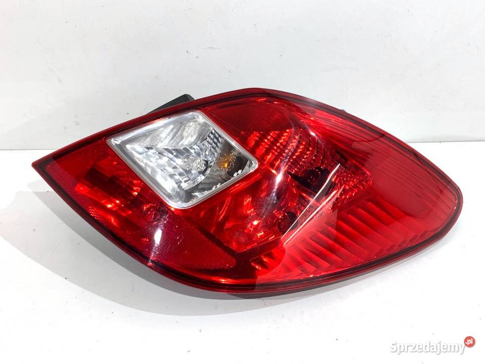 LAMPA PRAWY TYŁ OPEL CORSA D 13269051 Hatchback