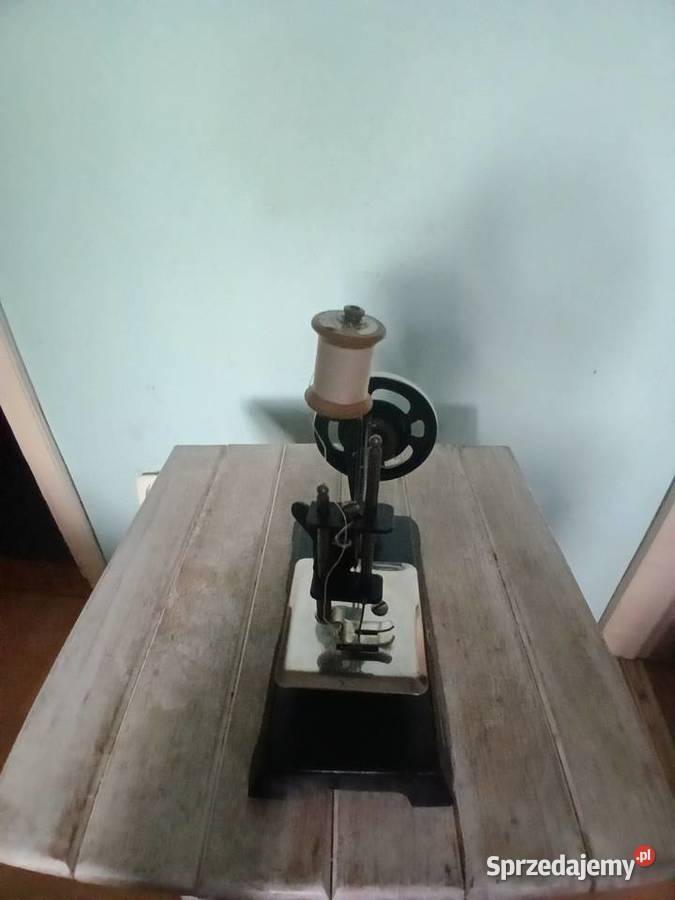 Kolekcjonerska miniaturowa maszyna do szycia Antykwariat