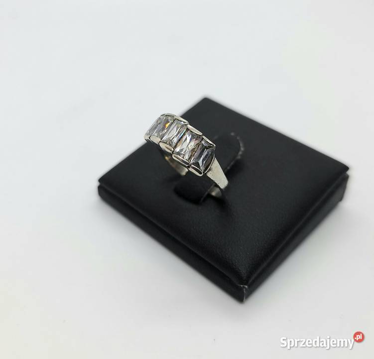 Srebrny pierścionek próby 925 358g Rozmiar 15 Pierścionki Elbląg sprzedam