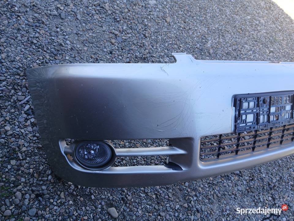 Zderzak przód przedni Toyota Avensis Verso 0103r Radłów