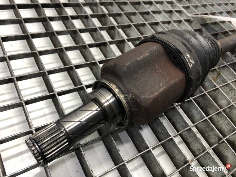 PÓŁOŚ PRAWY PRZÓD DACIA DOKKER 16 83 PRZEGUB