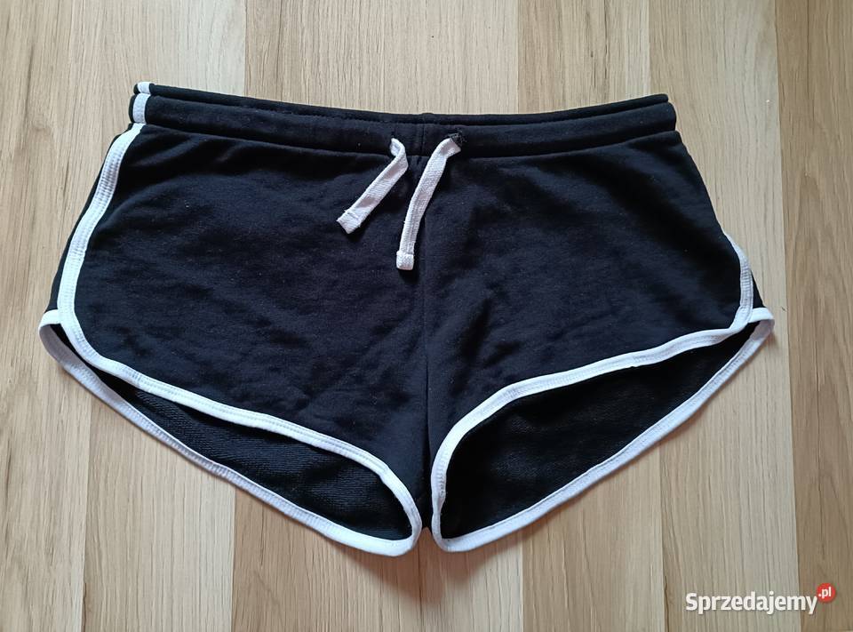 Krótkie czarne spodenki Krótkie Łódź sprzedam