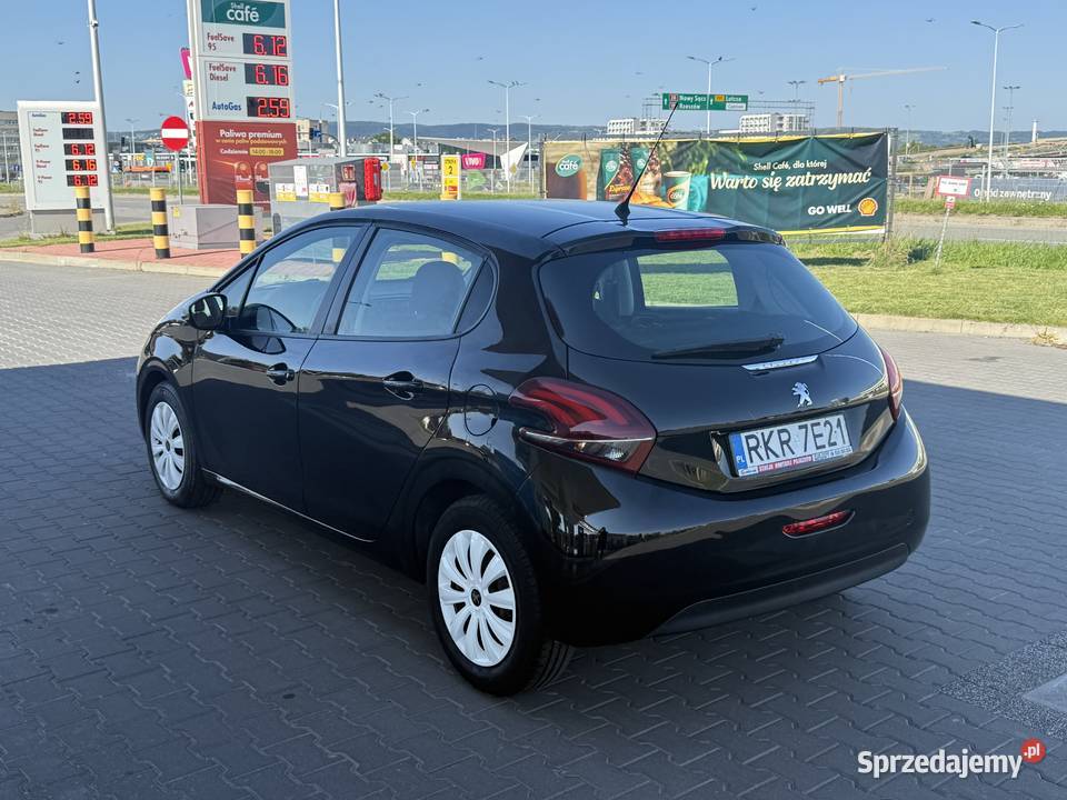 Peugeot 208 10 50 kW 2015 niski przebieg 35 000 manualna Krosno