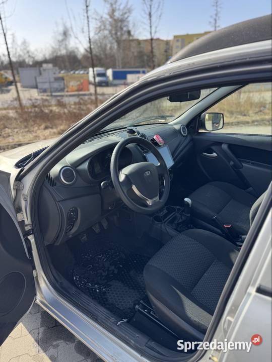 2015 Lada Kalina benzyna Bytom