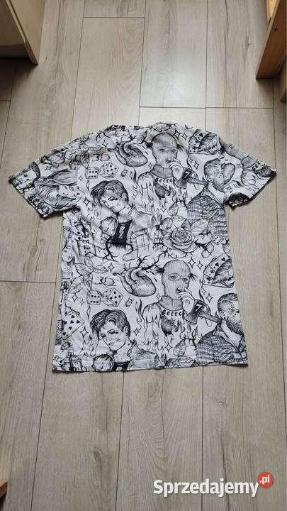 Biała koszulka Cropp małopolskie Łysa Góra