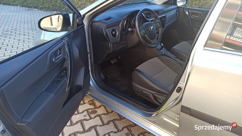 Toyota Auris Hybrid Executive isofix Toyota małopolskie Tymbark