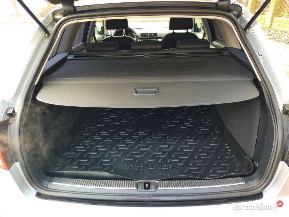 AUDI a4b7 Avant 16 102 manual PbLPG 2007r poduszka powietrzna Bełchatów