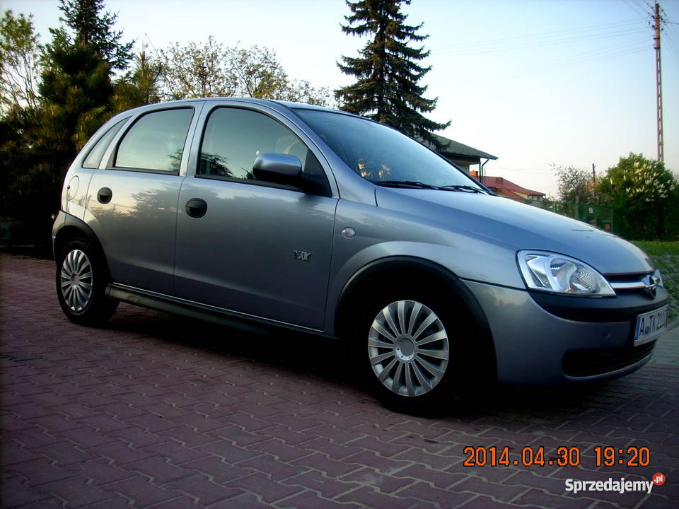 Opel Corsa C 5 Drzwi Turbo Diesel ISUZU radio / CD łódzkie Sieradz sprzedam