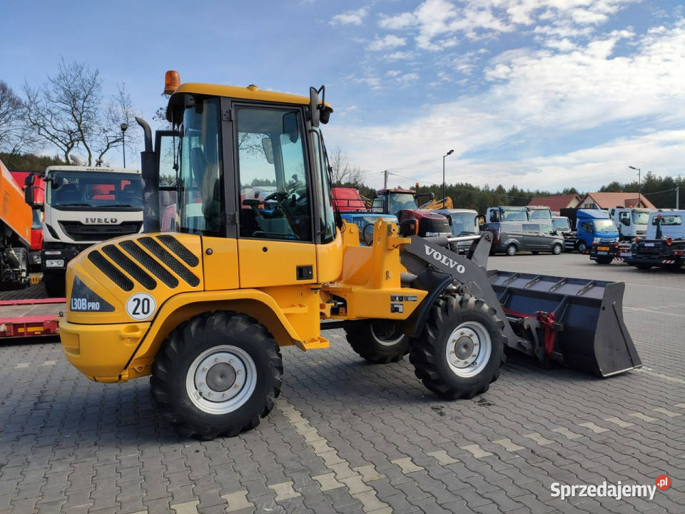 średnia kołowa Volvo L30B Pro Unikat Stan 5380 Koła
