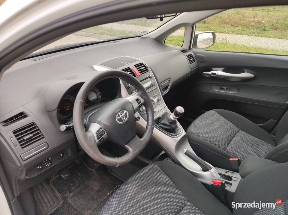 Toyota Auris 16 132 benzyna 2011 Wysokie Mazowieckie