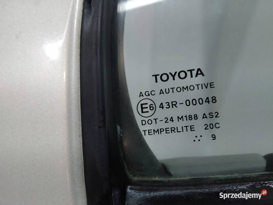 DRZWI PRAWE TYŁ 5A7 Toyota Yaris II 20052011 świętokrzyskie
