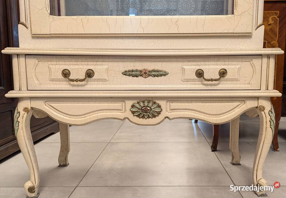 Piękna witryna ludwikowska ecruszer 88 sklep Dąbrowa Górnicza