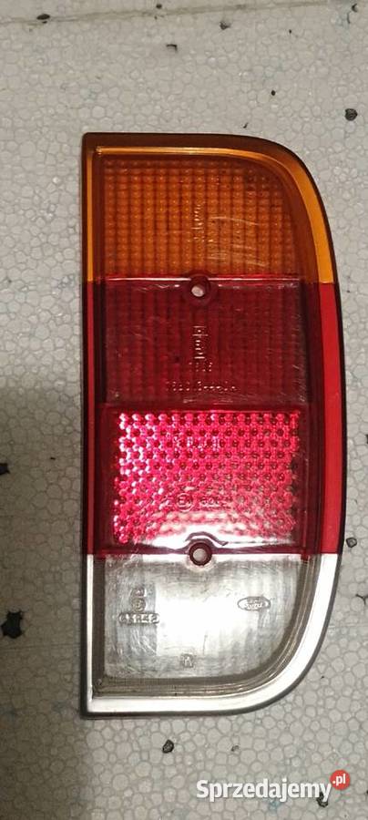 Ford Taunus TC3 klosz lampy prawy tył Opoczno