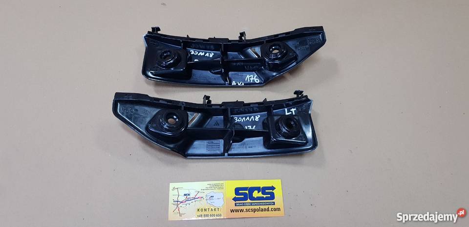 MERCEDES W176 ŚLIZG MOCOWANIE ZDERZAKA PRAWY Bieleń