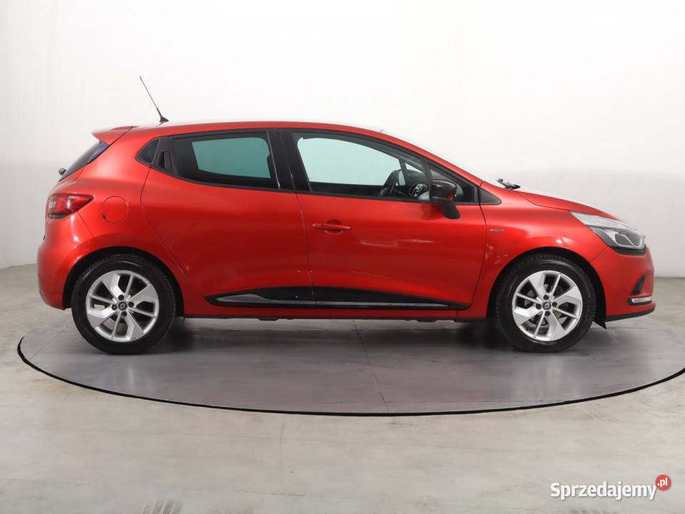 Renault Clio 12 16V światła przeciwmgielne Clio śląskie Katowice
