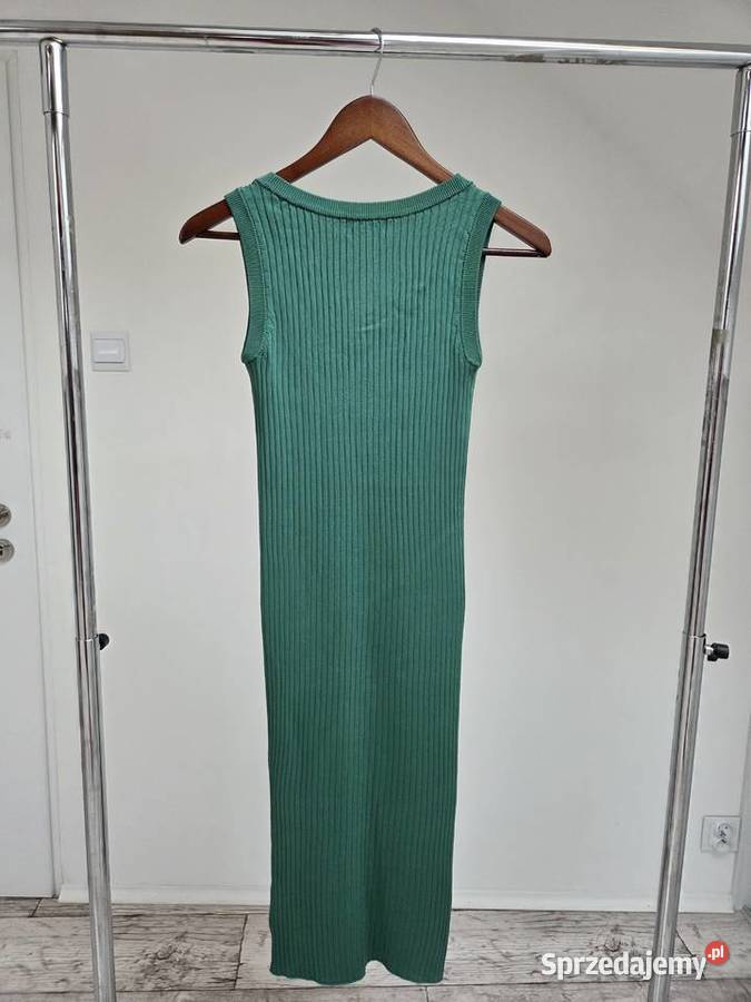 Zielona dzianiniowa sukienka midi bez rękawów sprzedam