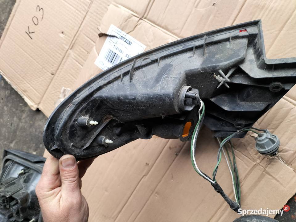 LAMPA TYŁ TYLNA LEWA Mazda 323F BA Kamień-Kolonia sprzedam