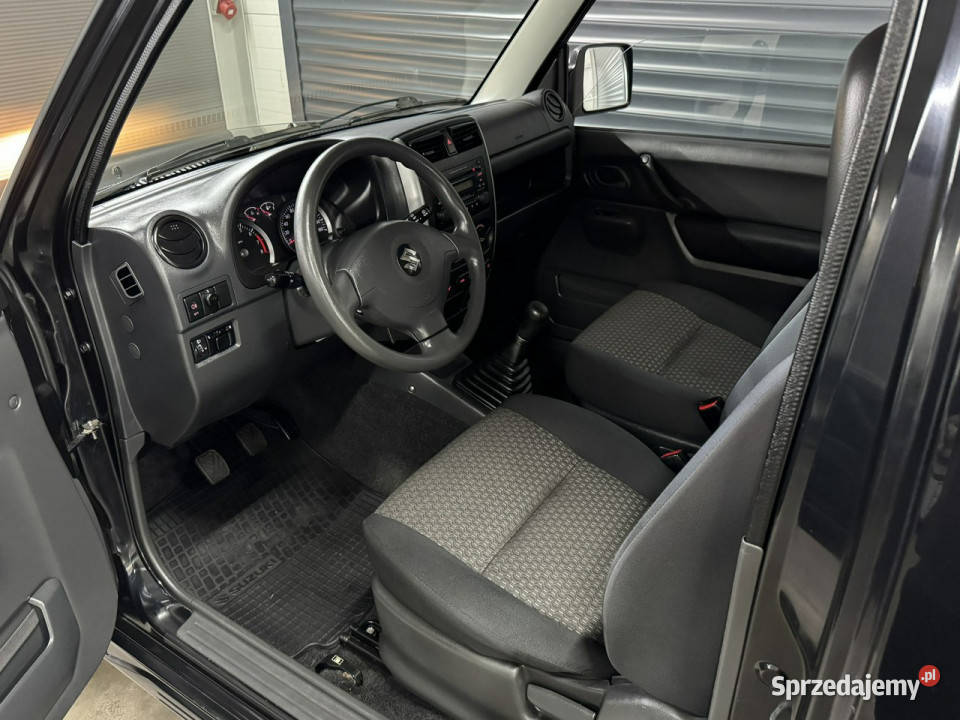 Suzuki Jimny Salon nowy 70tyśkm 1wł Zero korozji Zarejestrowany w Polsce Chechło