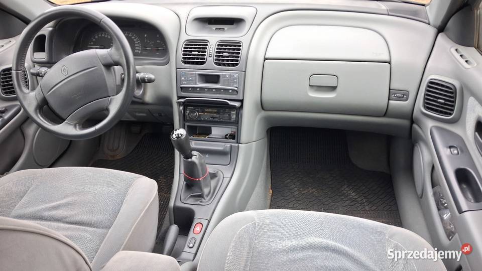 Renault Laguna I 19 dci