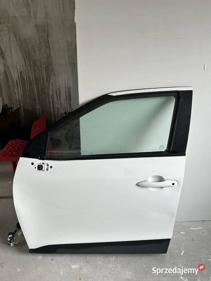 Toyota Yaris Cross drzwi lewy przód 040 Motoryzacja Mielec