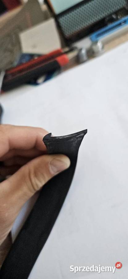 Uszczelka rynny niewiadów n 126 pod drzwi 1 śląskie Radzionków