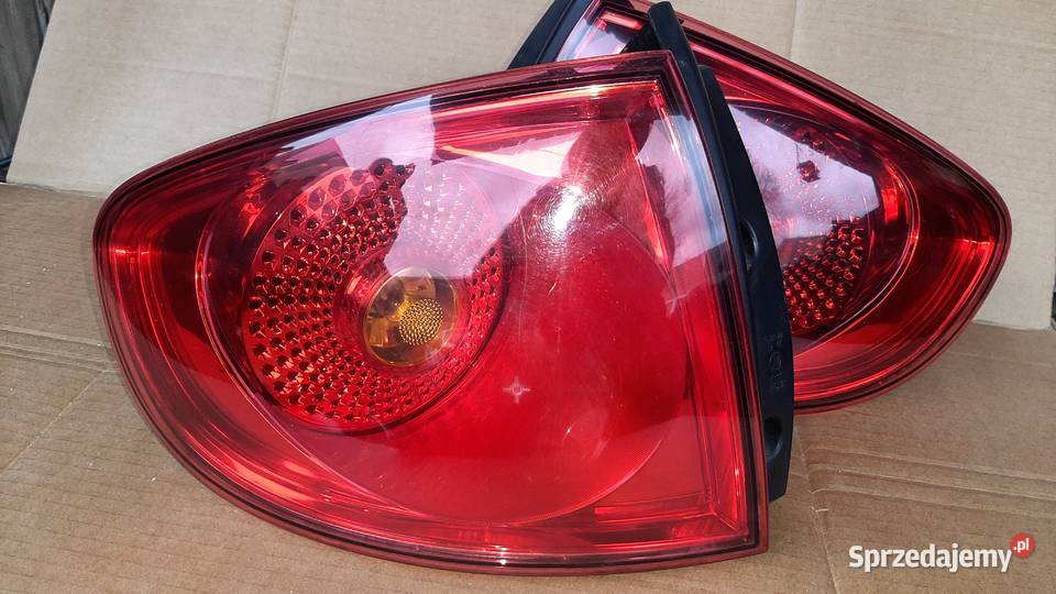 lampa tył tylna w błotnik komplet 2 seat altea Dębno sprzedam