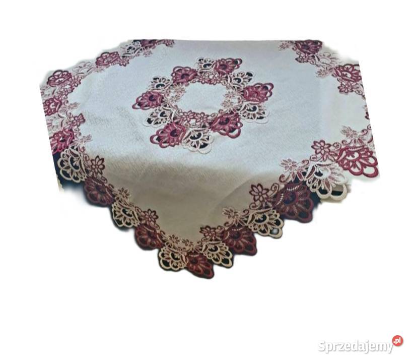 Bialy Obrus z Gipiurą 85x85 biały