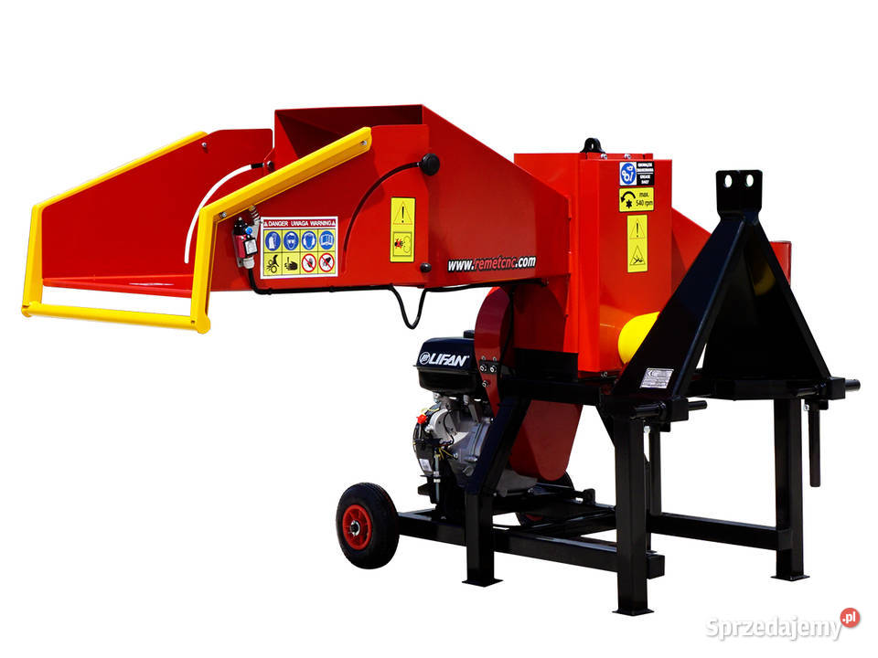 Rębak Spalinowy RS120 Silnik o mocy 15 WOM Lubin
