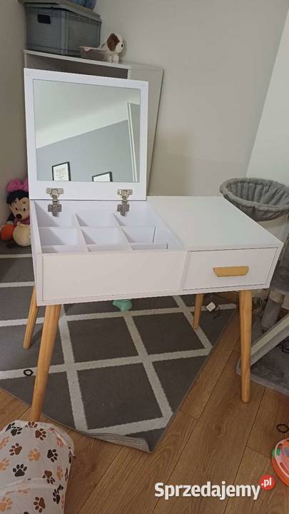 Biała toaletka dziewczynki Ożarów