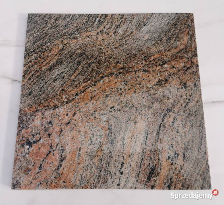 Płytki granitowe PARADISO BUSH 305x305x1 Poskwitów