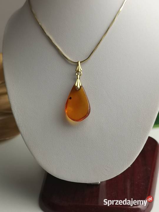 zawieszka z bursztynem bałtyckim Toruń