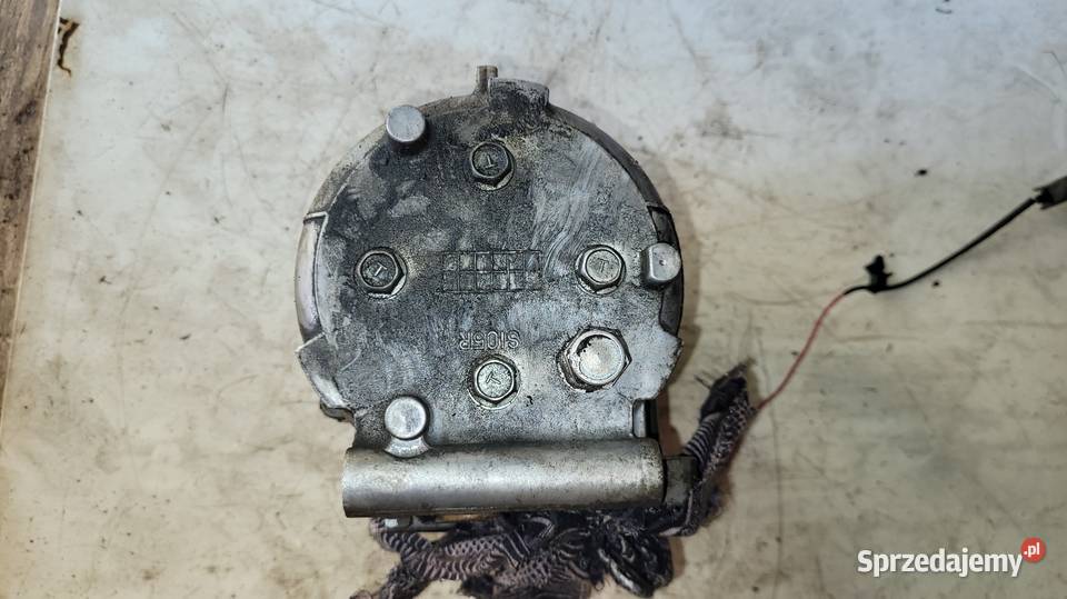 Kompresor klimatyzacji Saab 93 99926756805118P3 osobowe mazowieckie Łagów
