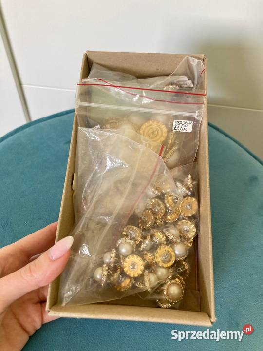 Nowe złote guziki z perłą kryształy Swarovski Nisko