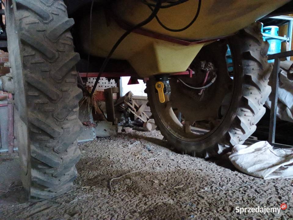 Opryskiwacz hardi comander 21m 7 sekcji 2100l Zaczepiane Sieradz