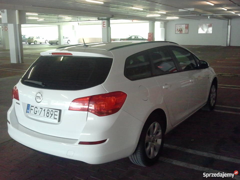 Opel Astra J IV Sport Tourer 16 116 kombi Kombi Opel sprzedam