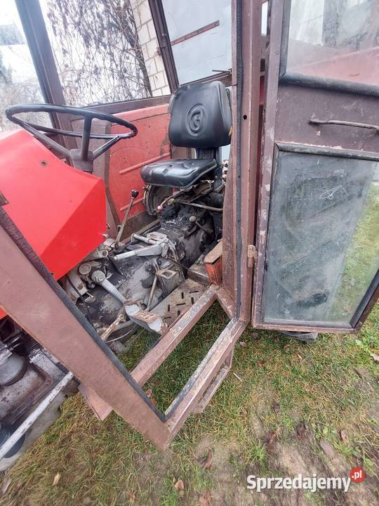 Ciągnik Massey Ferguson 255 Stara Kornica