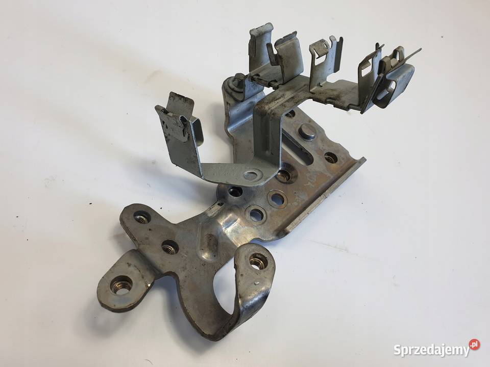 Mercedes W205 30 V6 UCHWYT MOCOWANIE A2760701640