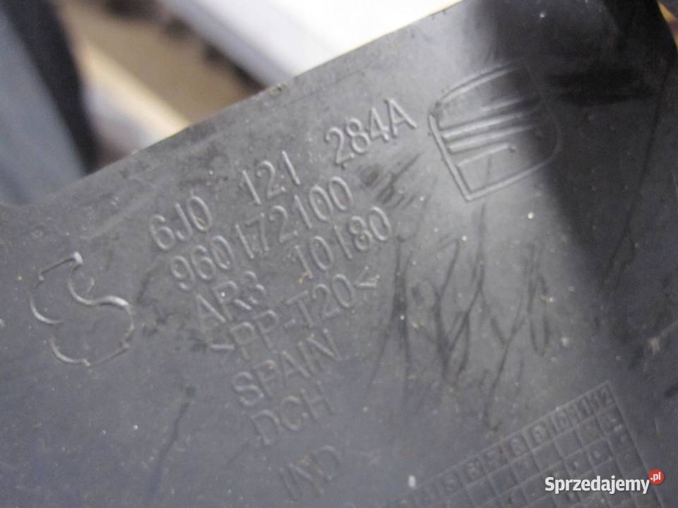 SEAT IBIZA IV 09r kierownica powietrza prawa