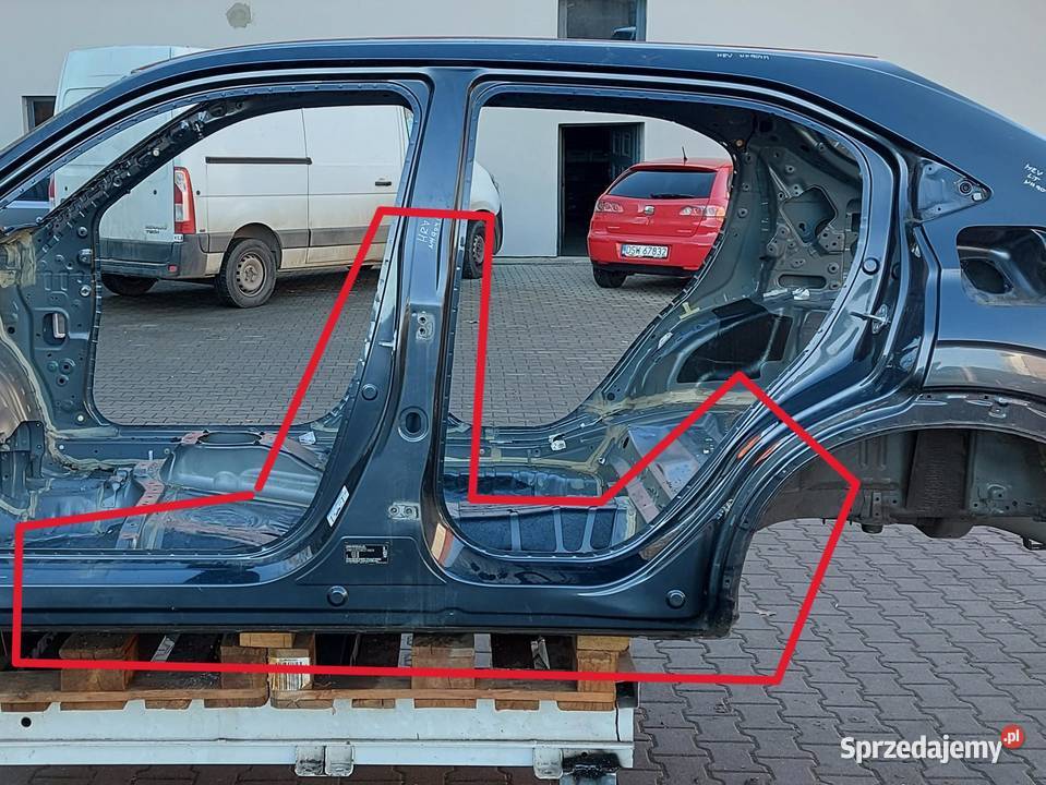 Honda HRV III eHEV 2022r SŁUPEK ŚRODKOWY LEWY dolnośląskie