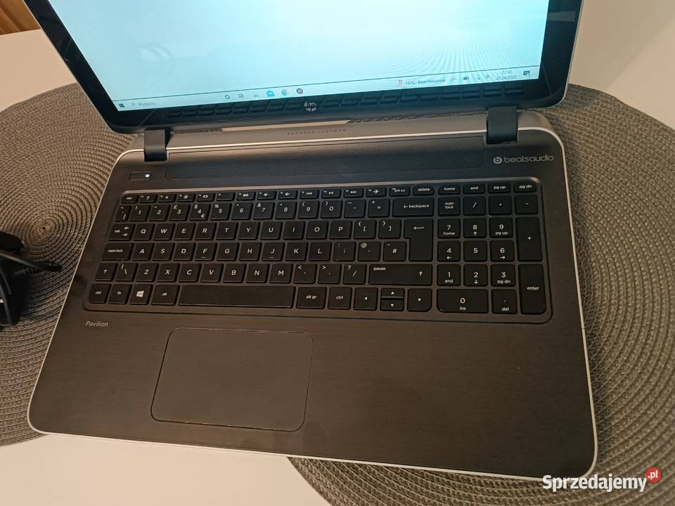 HP Pavilion 15p158sa z dotykowym ekranem AMD A10