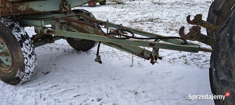 Woz paszowy Paszowóz HT 4004L433 Rozścielacz Brzeźnik