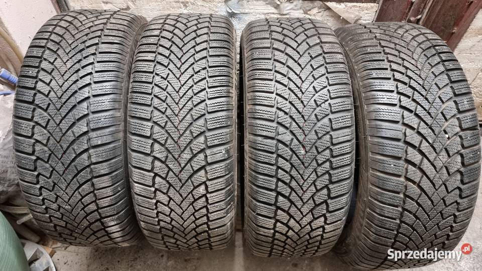 Bridgestone Blizzak Lm005 22555R17