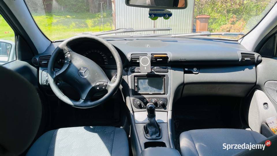 Sprzedam Mercedes C180 T sprzedam