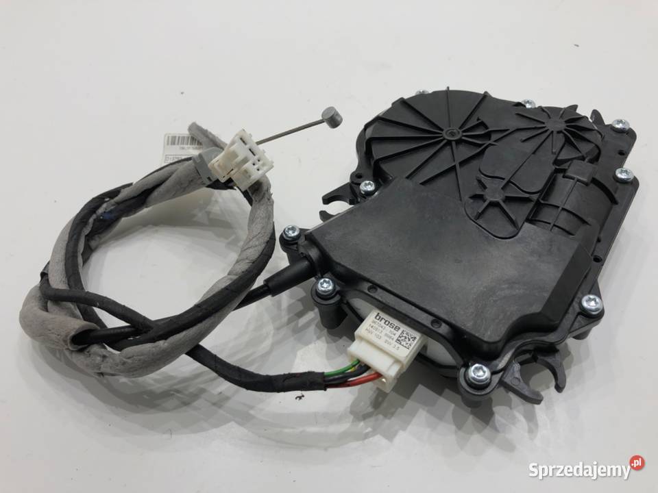 DOCIĄG KLAPY TYŁ BMW F16 7318696 30 258 1419