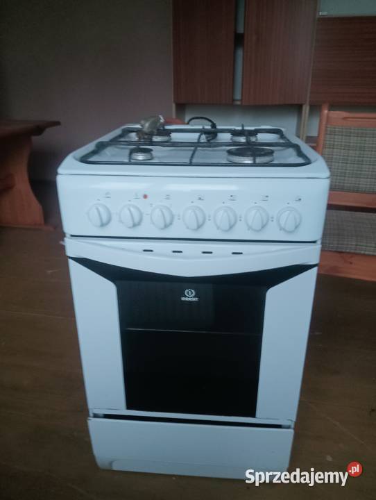 Kuchenka gazowa z piekarnikiem Iwaniska