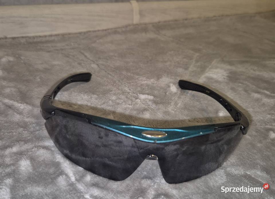 Okulary przeciwsłoneczne chłopiec 3 Łódź sprzedam