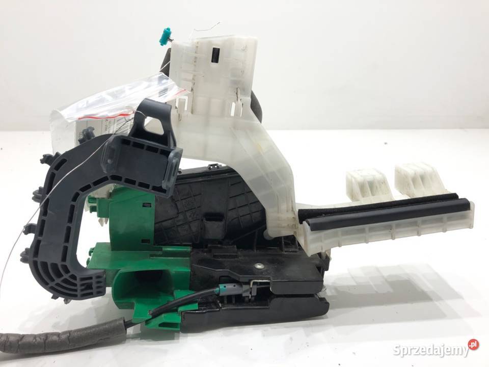 ZAMEK DRZWI PRAWY PRZÓD HYUNDAI i30 Kombi osobowe