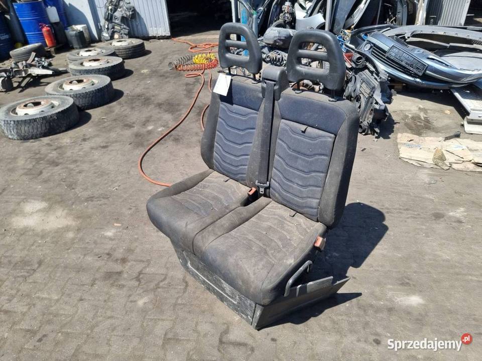 FOTELE KANAPY IVECO DAILY 35S14 osobowe Motoryzacja Lipno